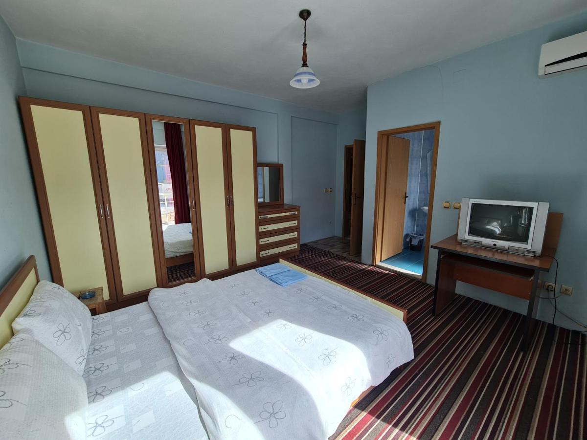 Holiday Ferizaj Bagian luar foto
