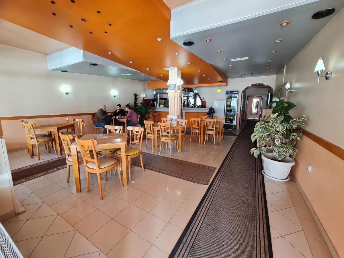 Holiday Ferizaj Bagian luar foto