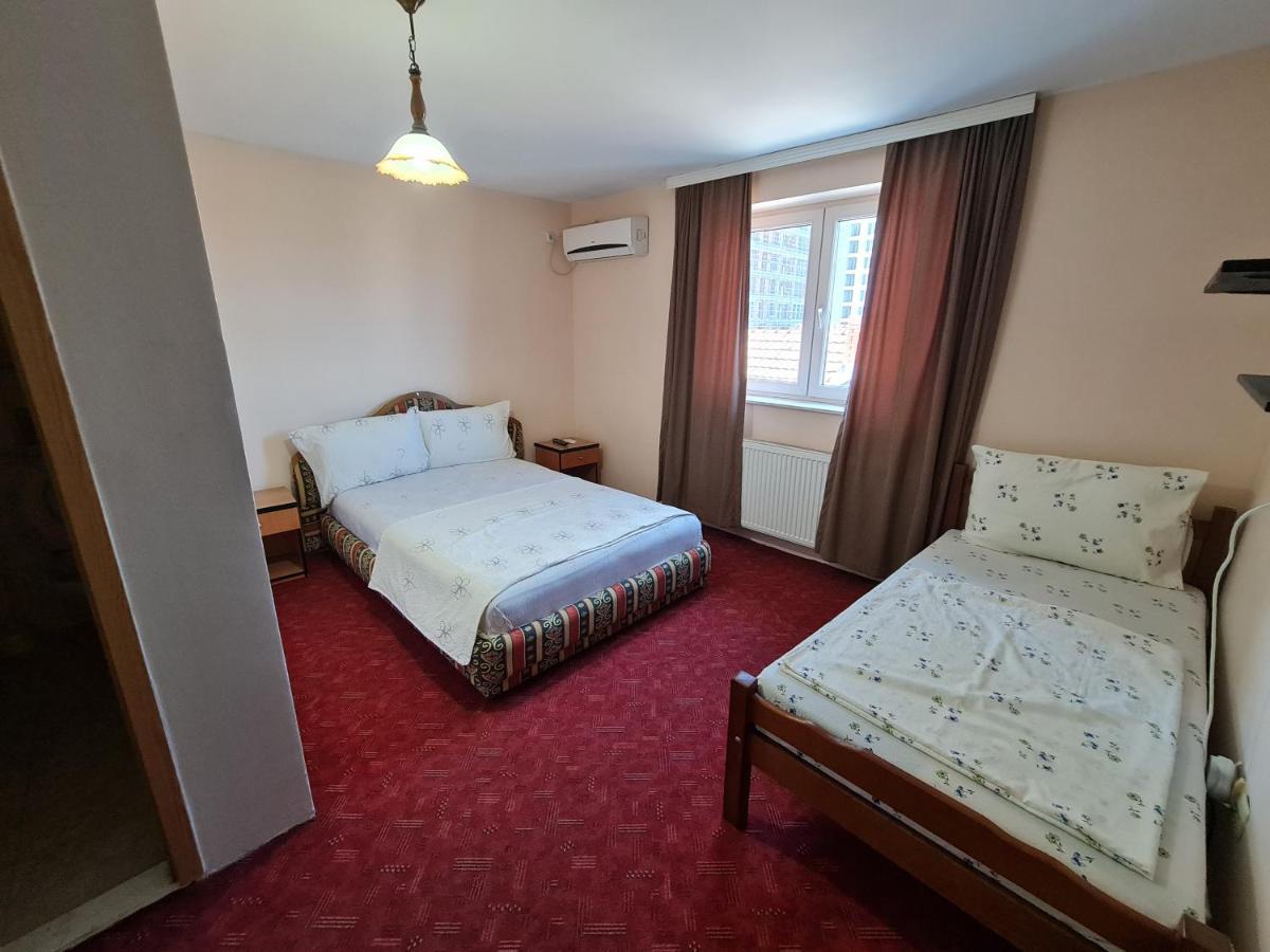 Holiday Ferizaj Bagian luar foto
